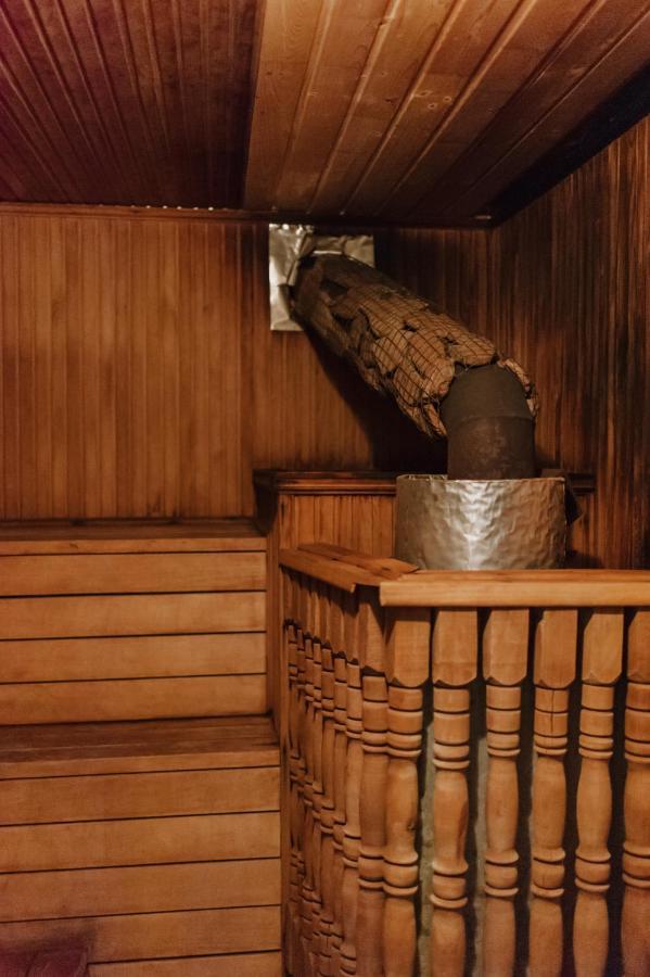 Mala Praha Otel Ujgorod Dış mekan fotoğraf