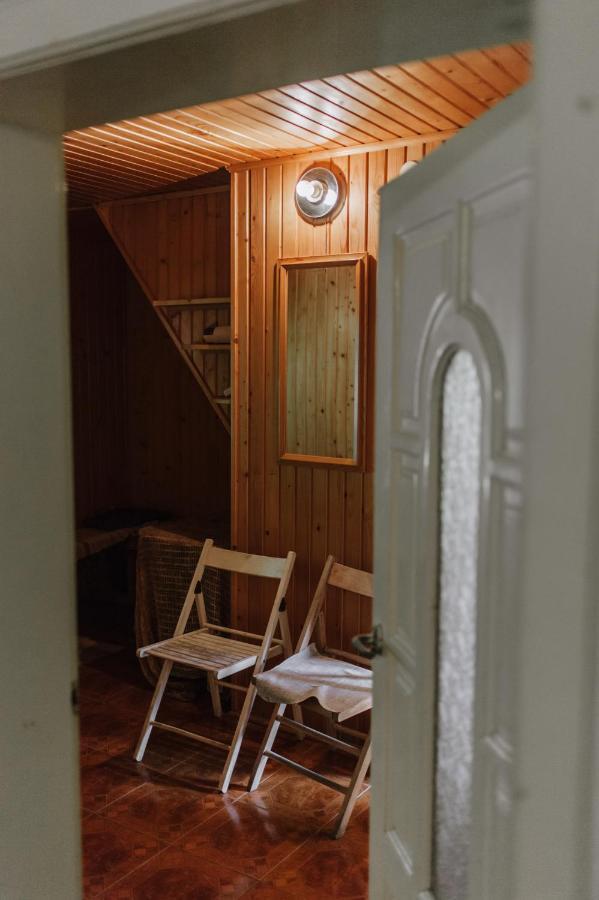 Mala Praha Otel Ujgorod Dış mekan fotoğraf