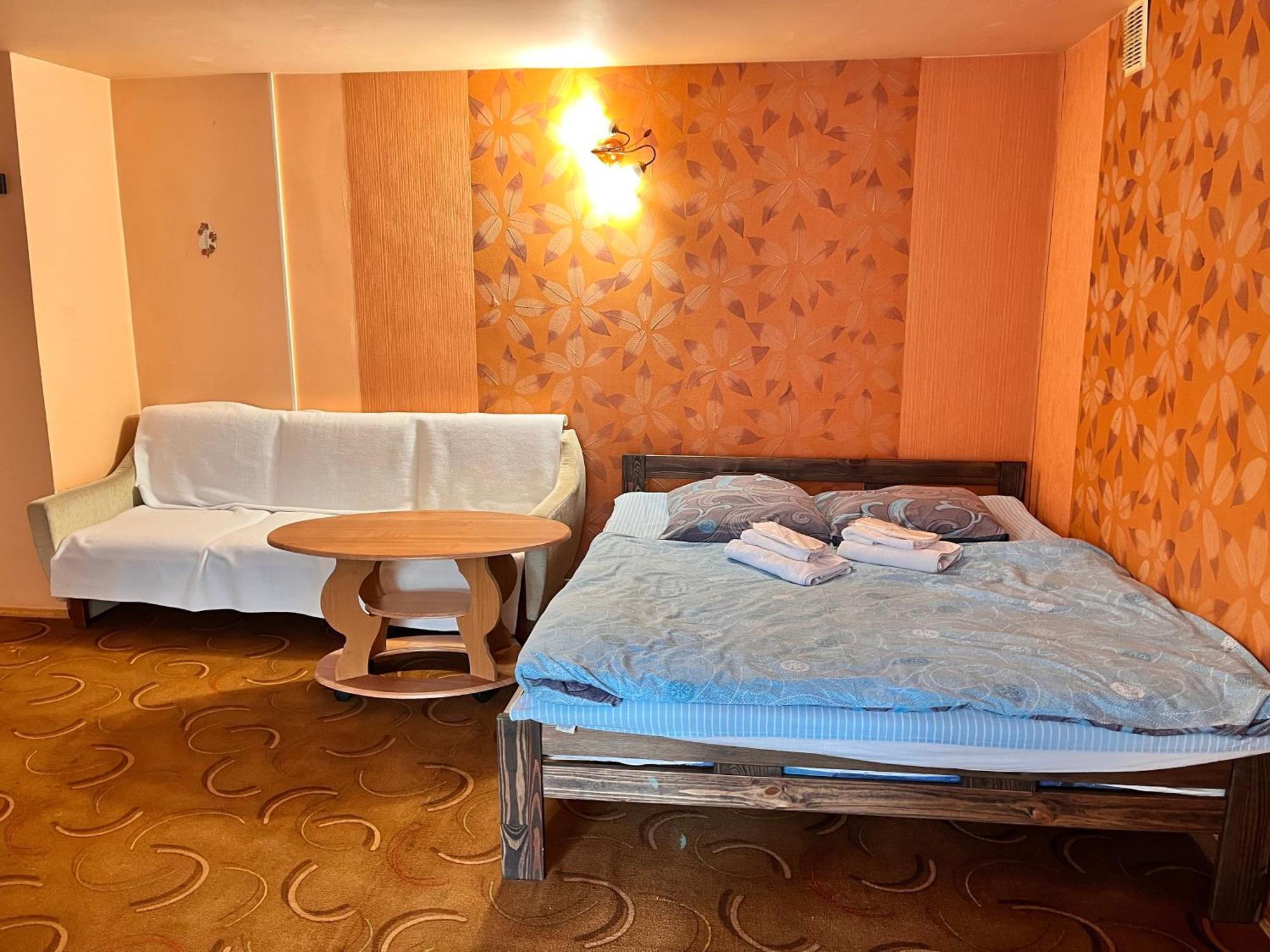 Mala Praha Otel Ujgorod Dış mekan fotoğraf