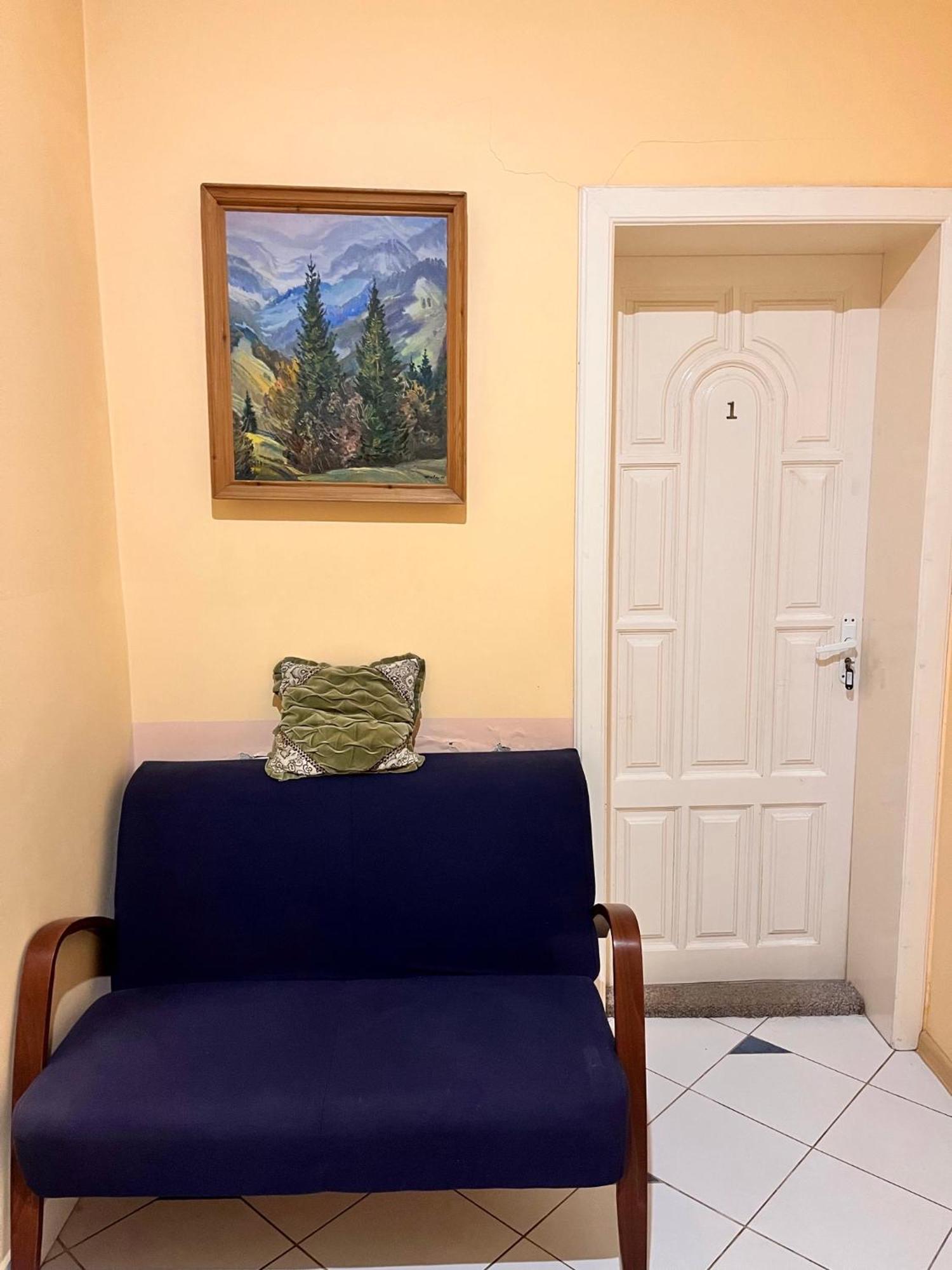 Mala Praha Otel Ujgorod Dış mekan fotoğraf